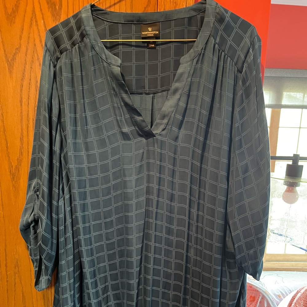 Worthington Woman teal - sleeves can be long or buttoned shorter